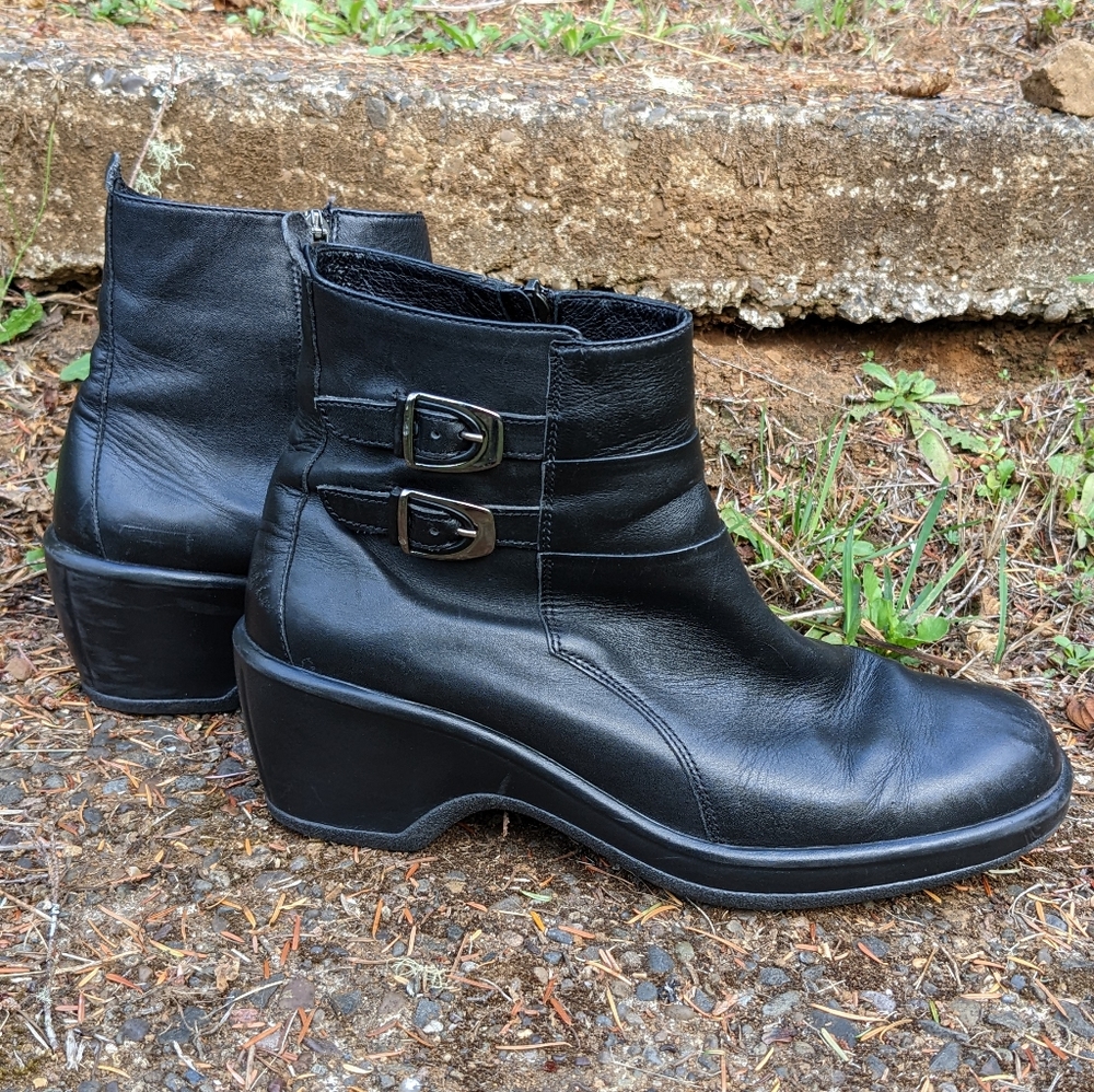 Dansko booties size 41 Bibi